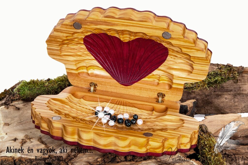 Kagyló alakú szelencék